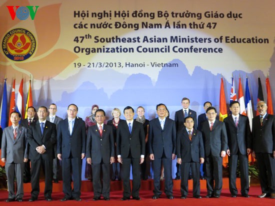 Les ministres de l'Education de l'ASEAN réunis à Hanoï - ảnh 1